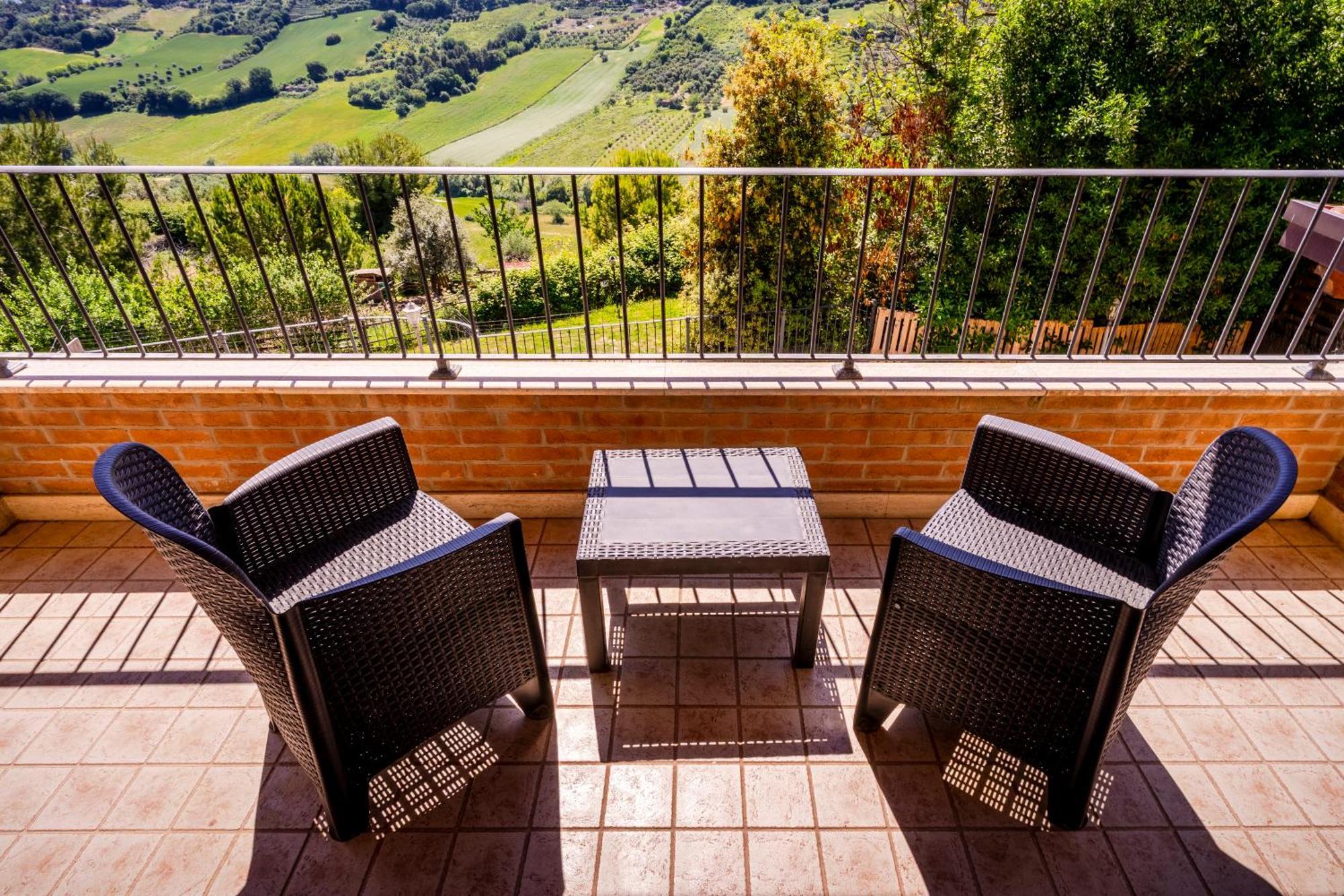 Casa Jo - Country Home With Sea View And 3 Private Ensuite Rooms Lapedona Esterno foto